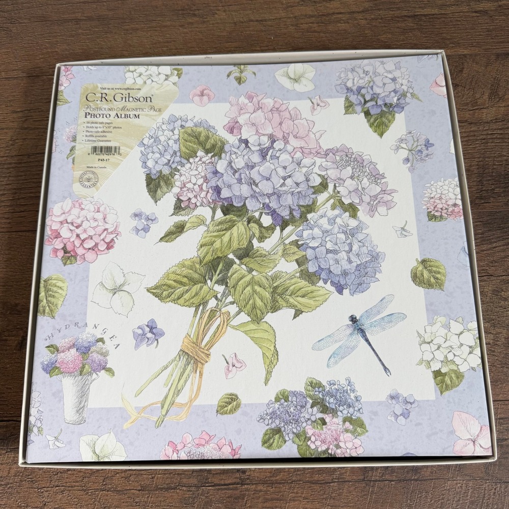 C.R. Gibson Hydrangea Photo Album Blue Floral Magnetic‎ P45-17